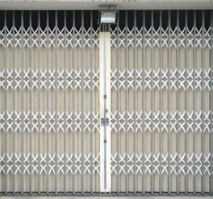 Cửa xếp sắt 03