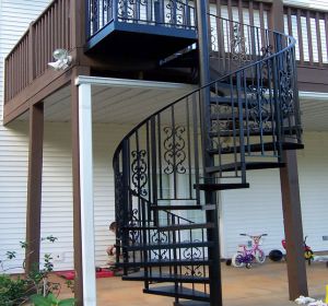 Cầu thang sắt 05